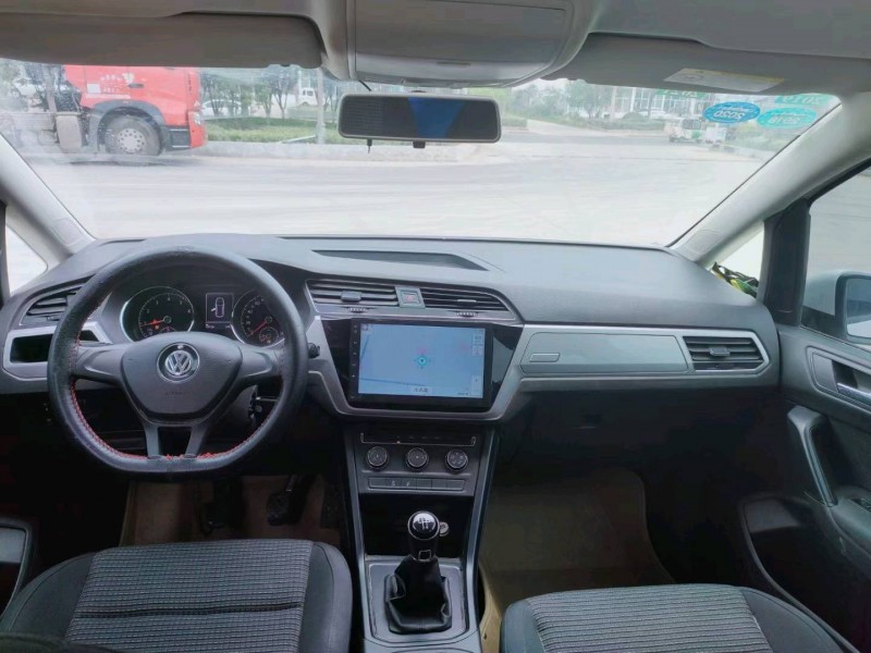 徐州17年大众途安6