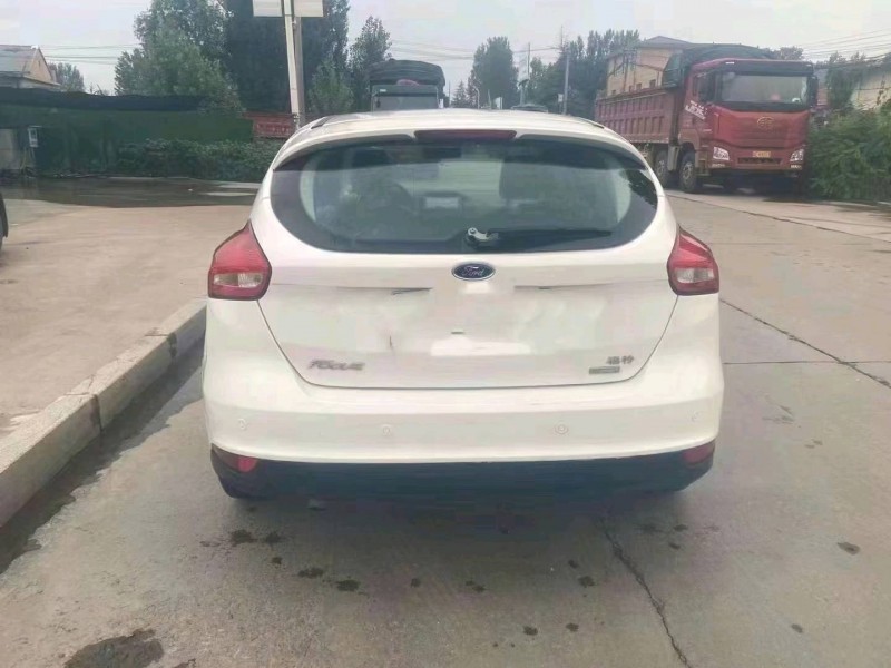 东营16年福特福克斯6