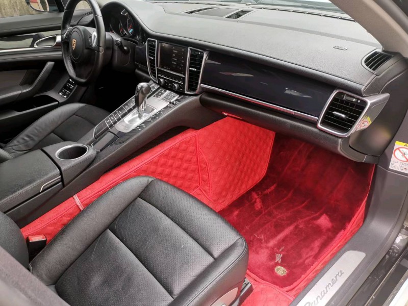 徐州12年保时捷帕拉梅拉6