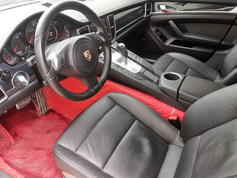 徐州12年保时捷帕拉梅拉4