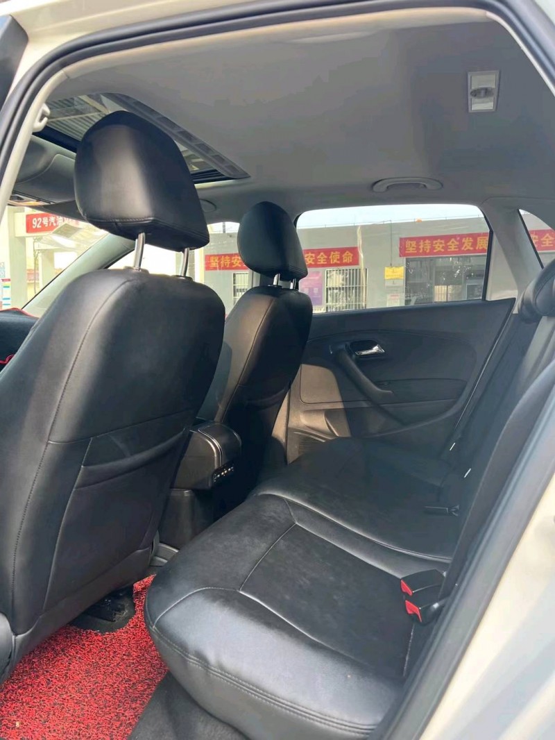 北京17年大众polo2