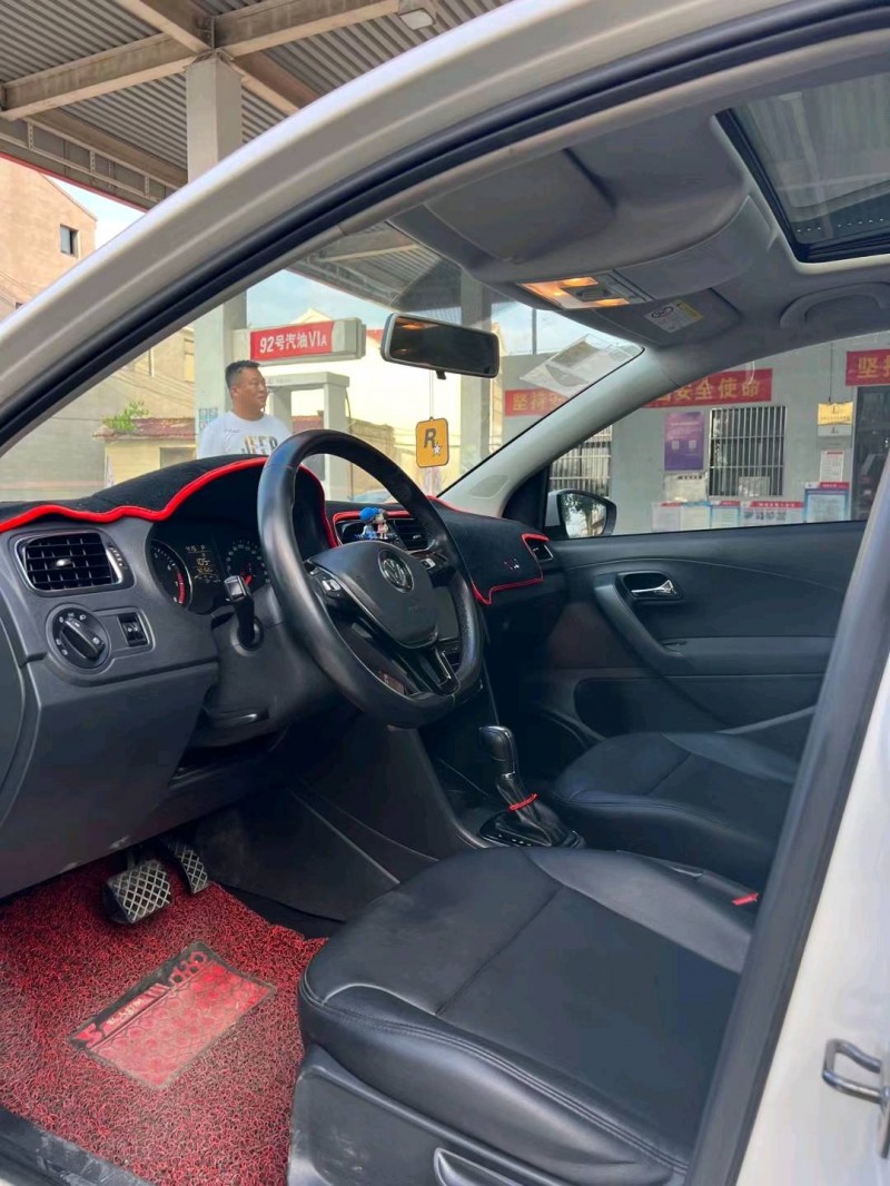 北京17年大众polo4