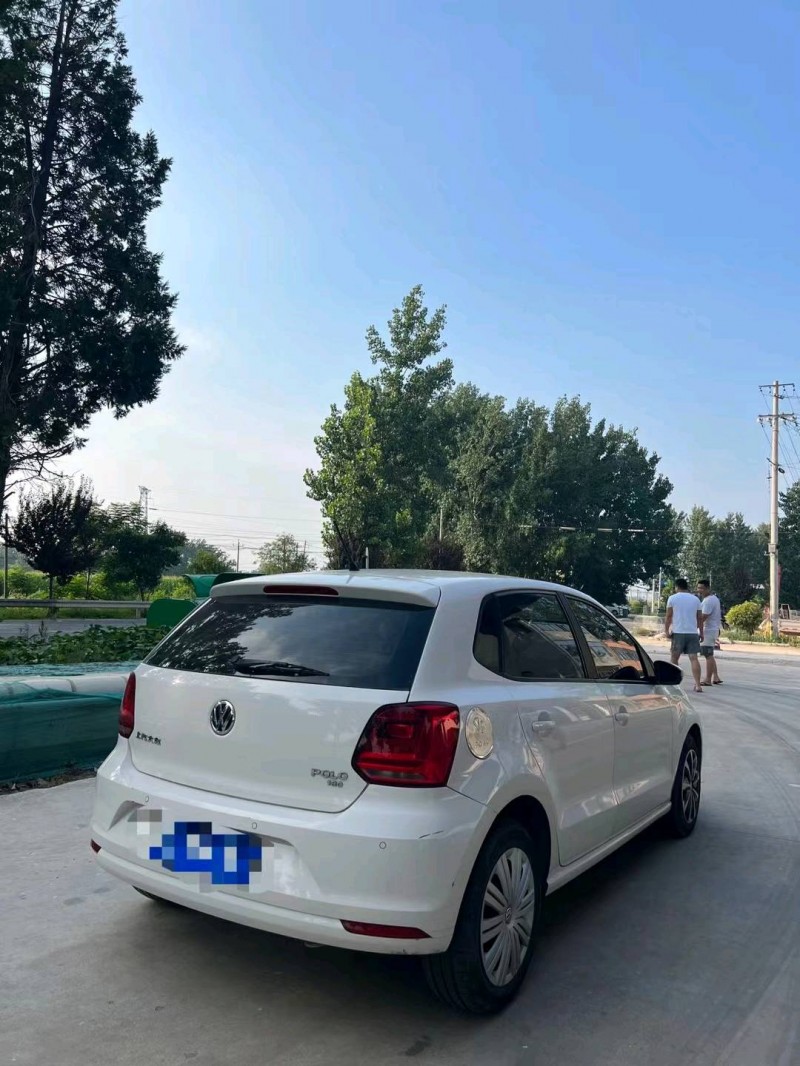 北京17年大众polo8