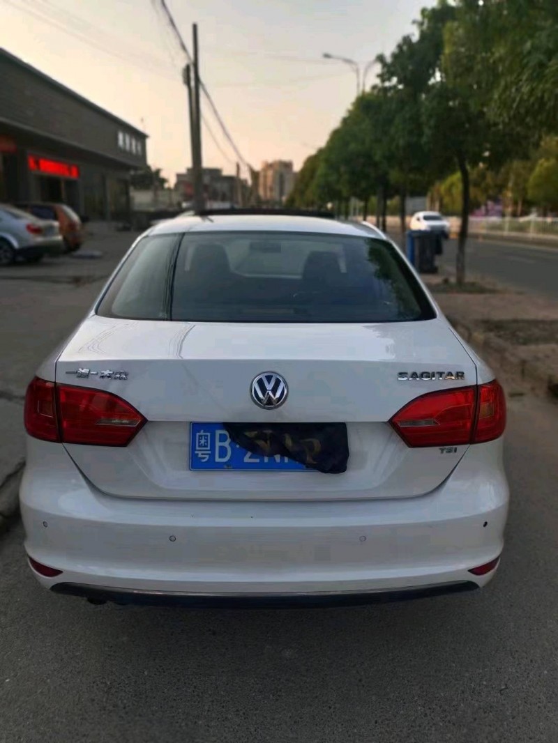 广州13年大众速腾8