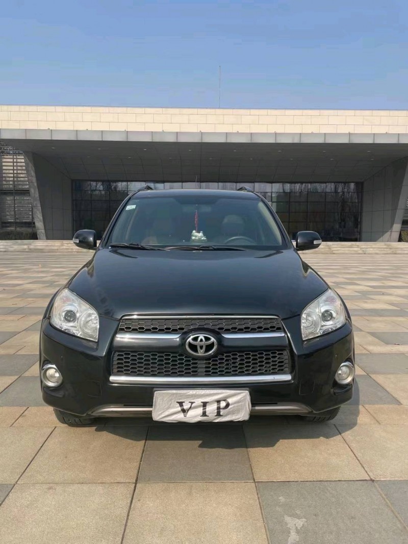 沈阳12年丰田RAV41