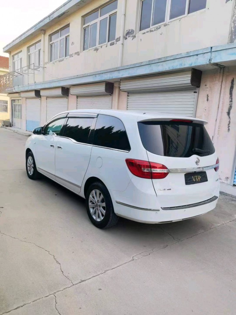 东营17年别克GL89