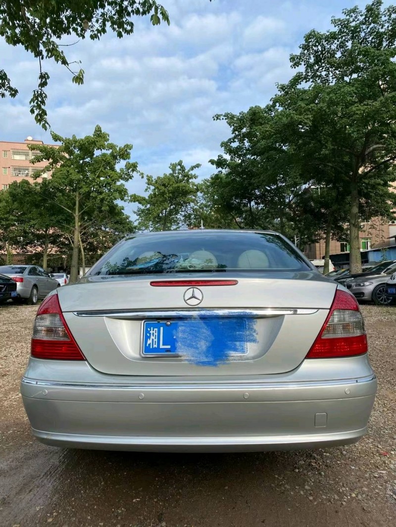 广州07年奔驰E9