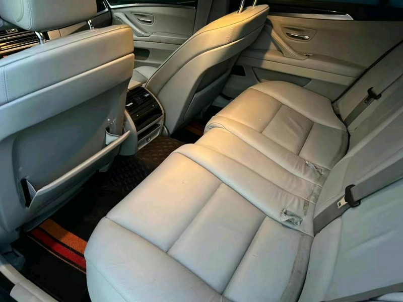 济宁13年宝马5系5