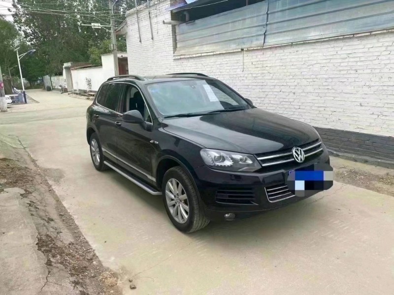 济宁12年大众途锐7