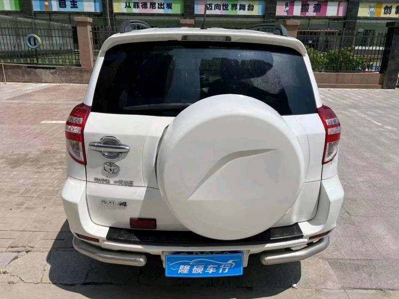 北京13年丰田RAV49