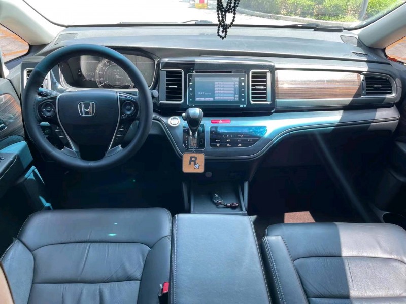 济宁16年本田艾力绅5