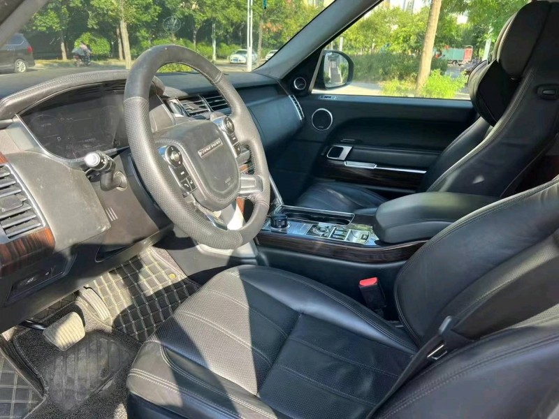 济宁15年路虎揽胜行政3