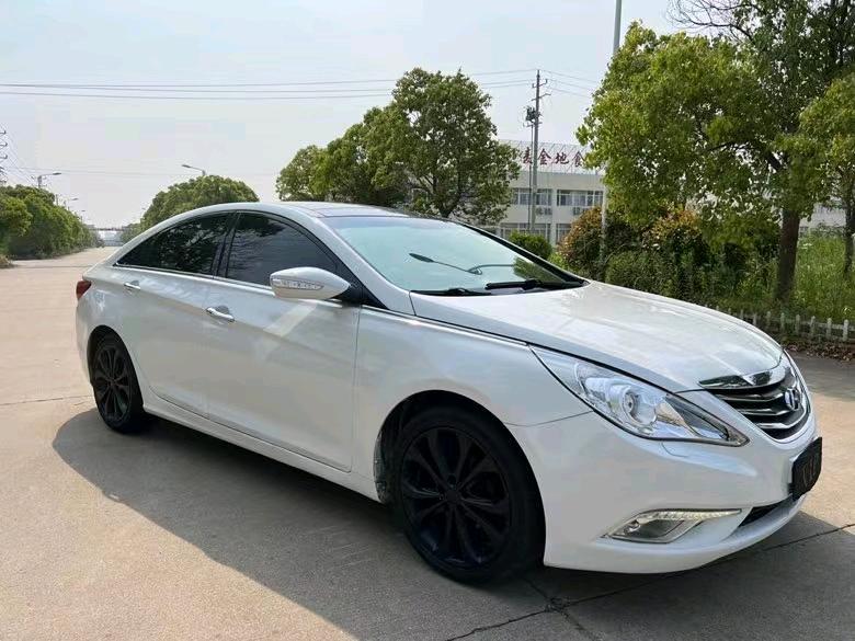 盐城14年现代索纳塔八2