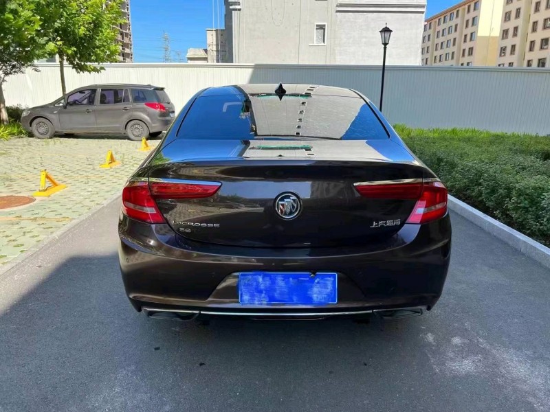 邢台16年别克君越3