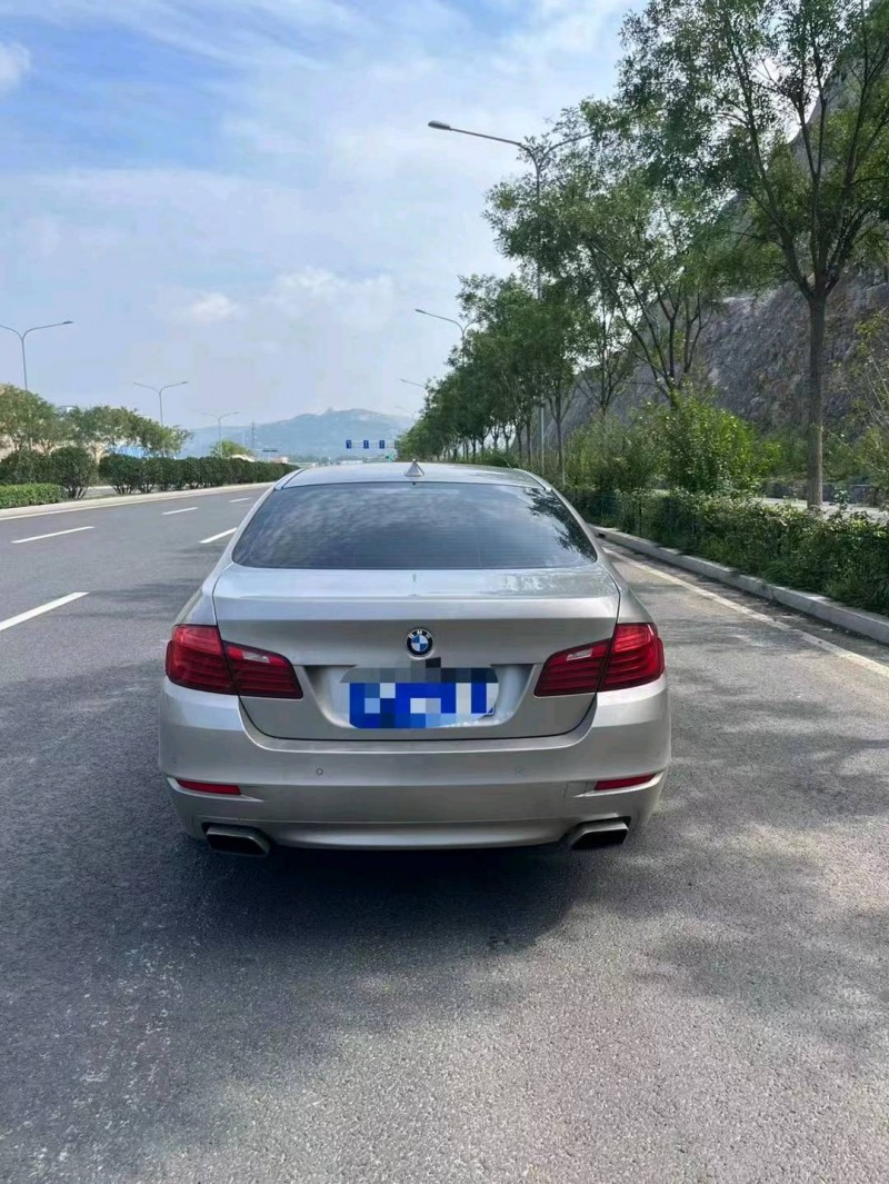 东营17年宝马5系3