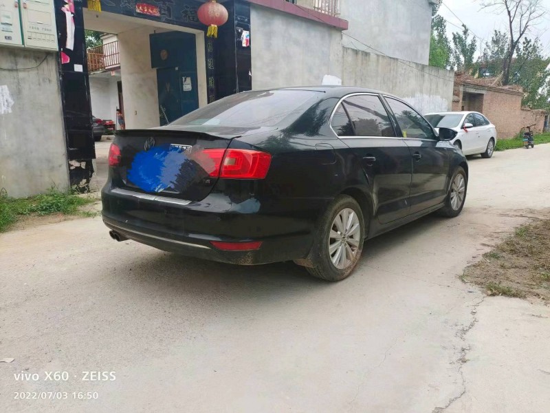 济宁15年大众速腾7