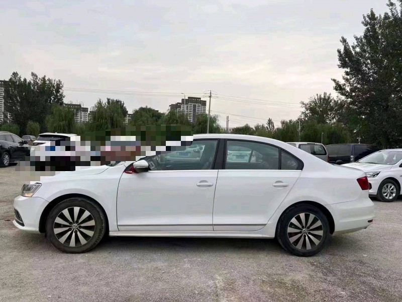 北京16年大众速腾7