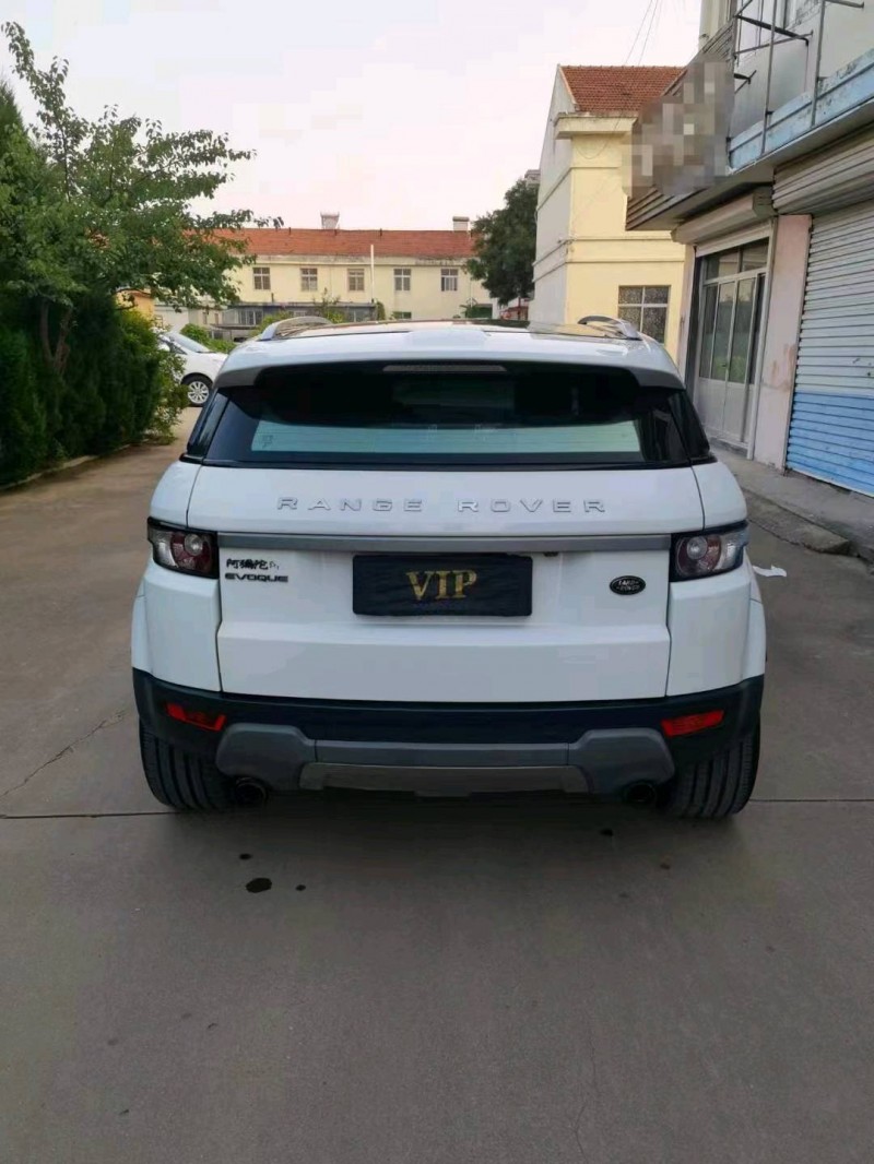 东营13年路虎极光9