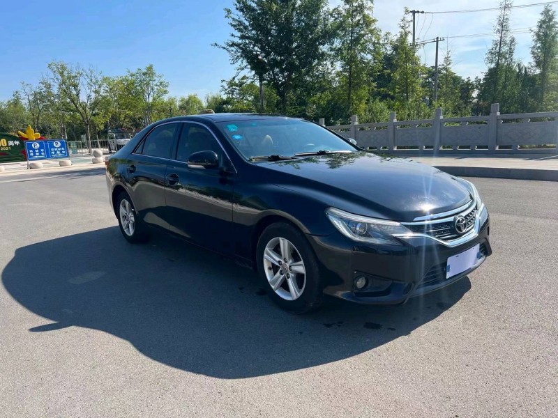 徐州14年丰田锐志3