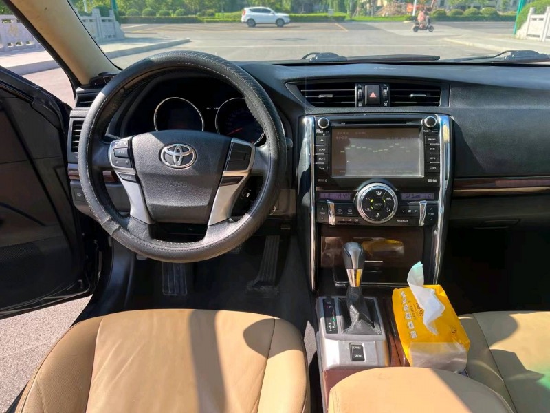 徐州14年丰田锐志8