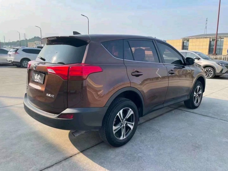 北京16年丰田RAV43