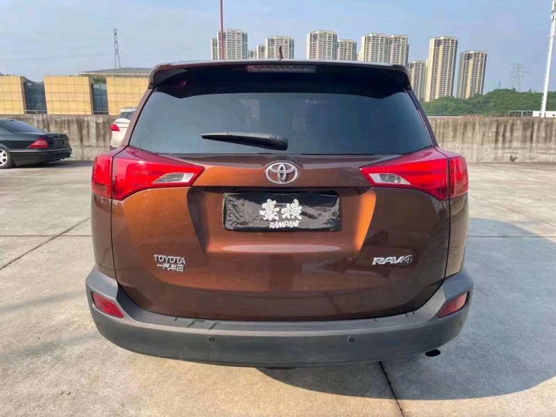 北京16年丰田RAV45