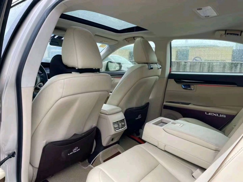 北京14年雷克萨斯ES6