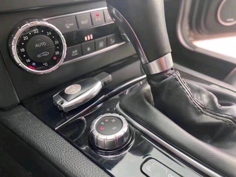 石家庄13年奔驰C8