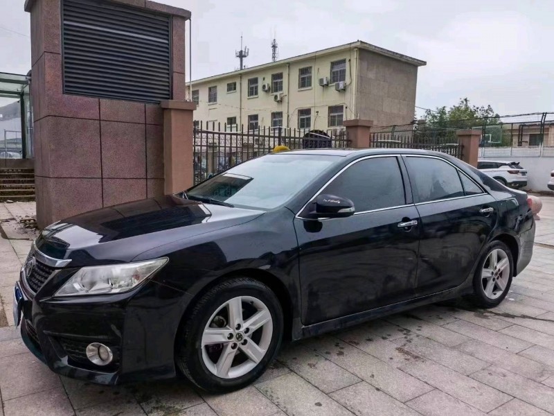 北京13年丰田凯美瑞2