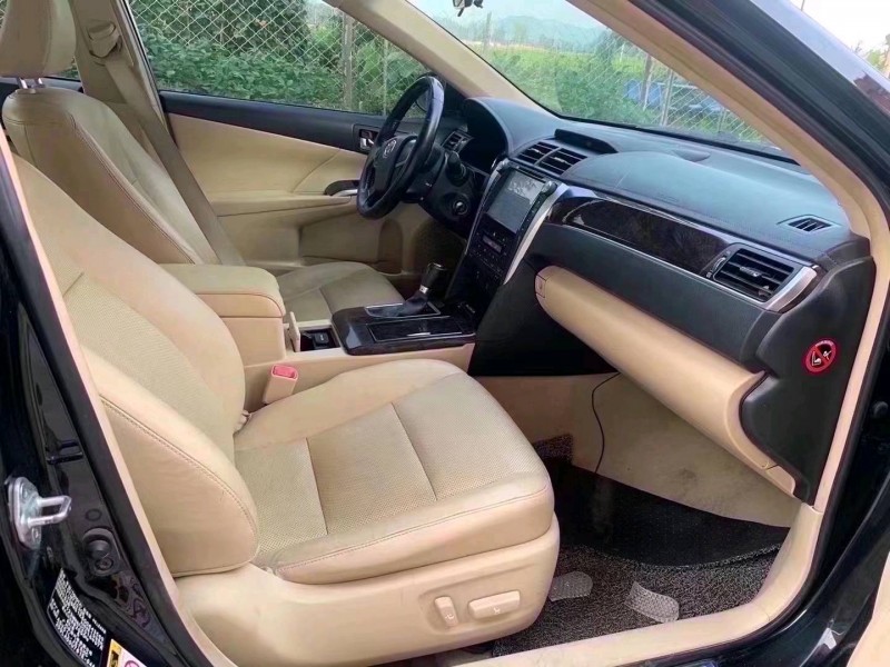 潍坊17年丰田凯美瑞5