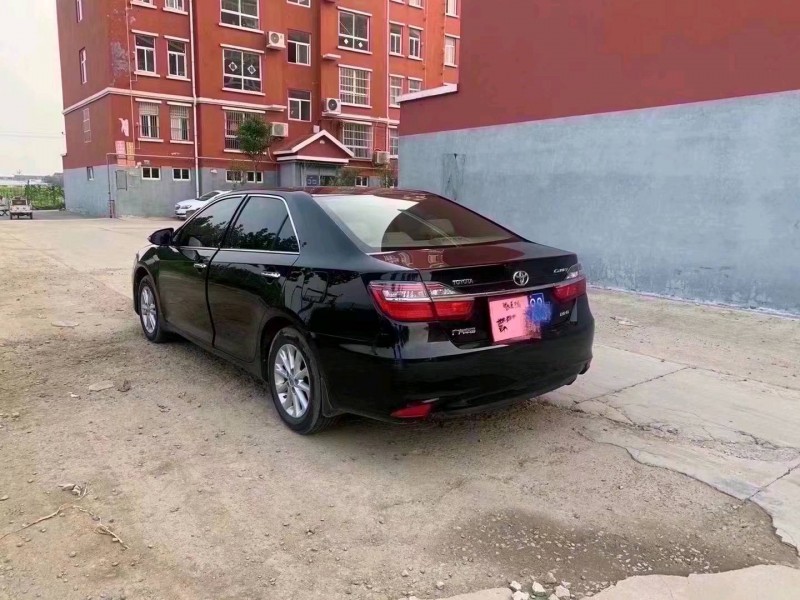 潍坊17年丰田凯美瑞7