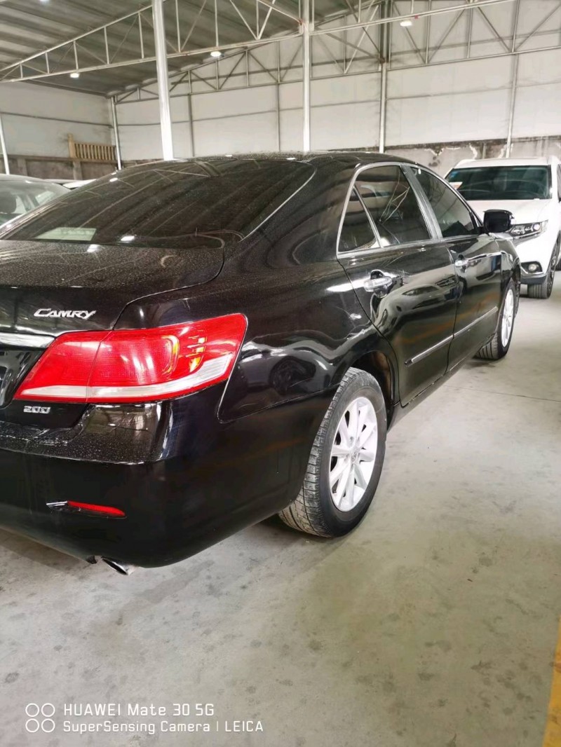 保定13年丰田凯美瑞8