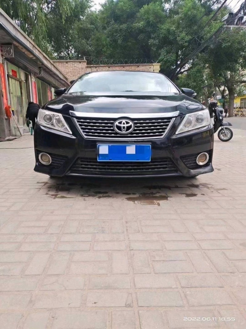 保定14年丰田凯美瑞1