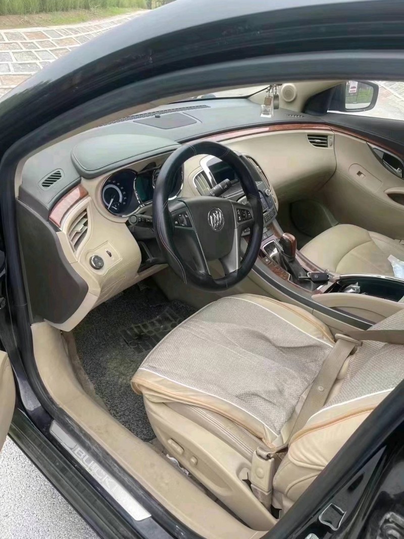 烟台13年别克君越4