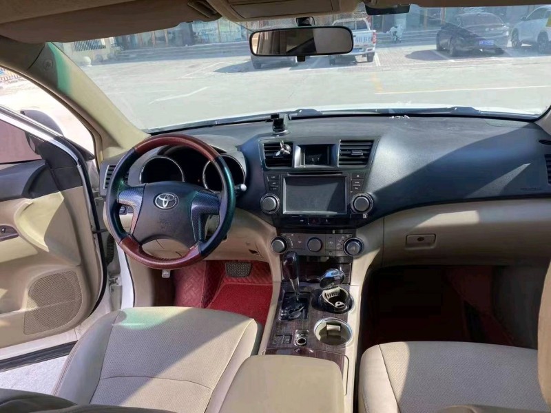 北京13年丰田汉兰达5