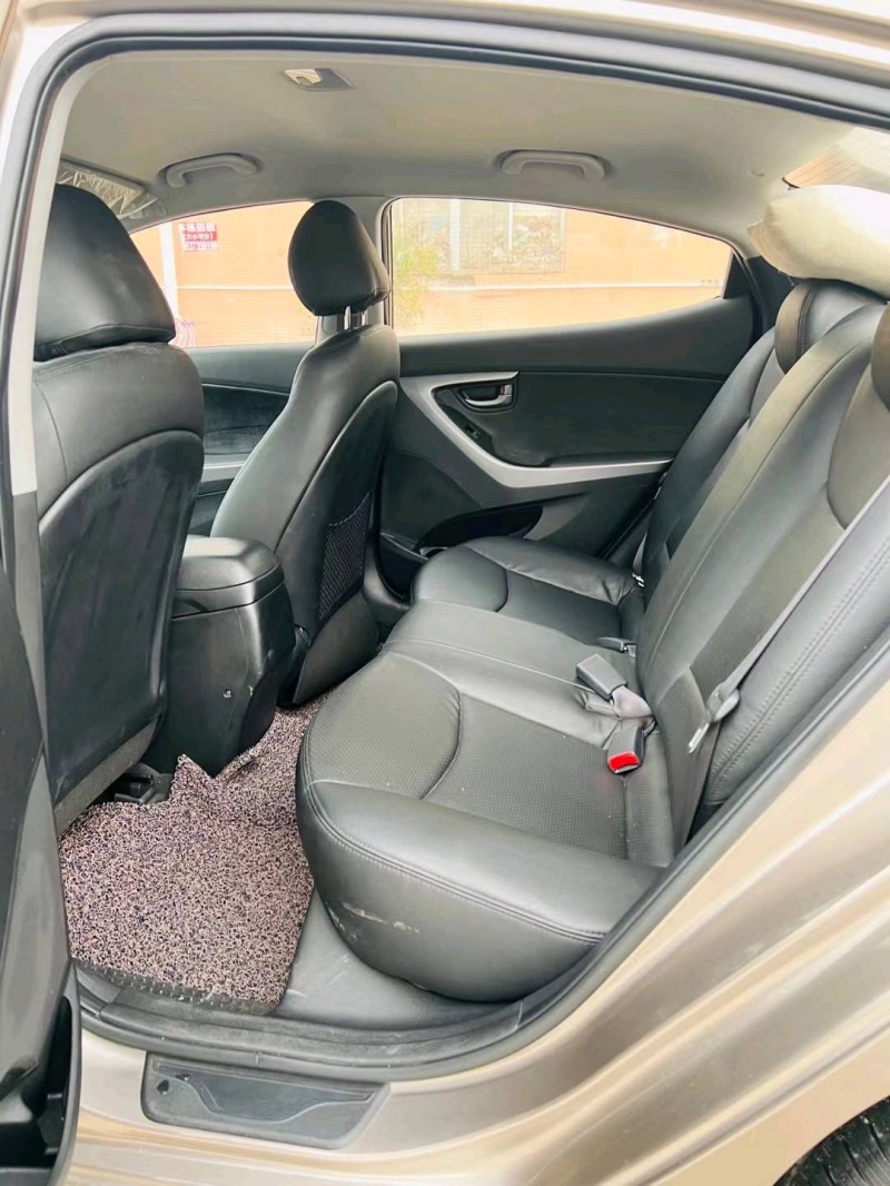 东莞16年现代朗动4