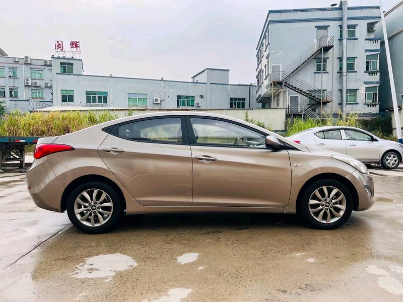 东莞16年现代朗动3