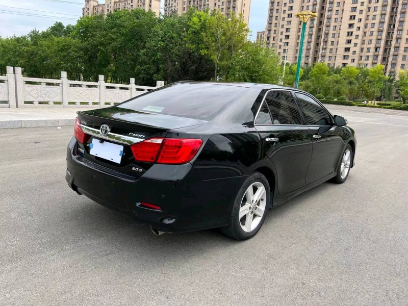 徐州13年丰田凯美瑞4