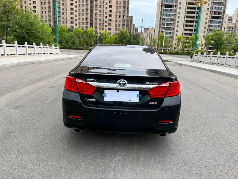 徐州13年丰田凯美瑞5