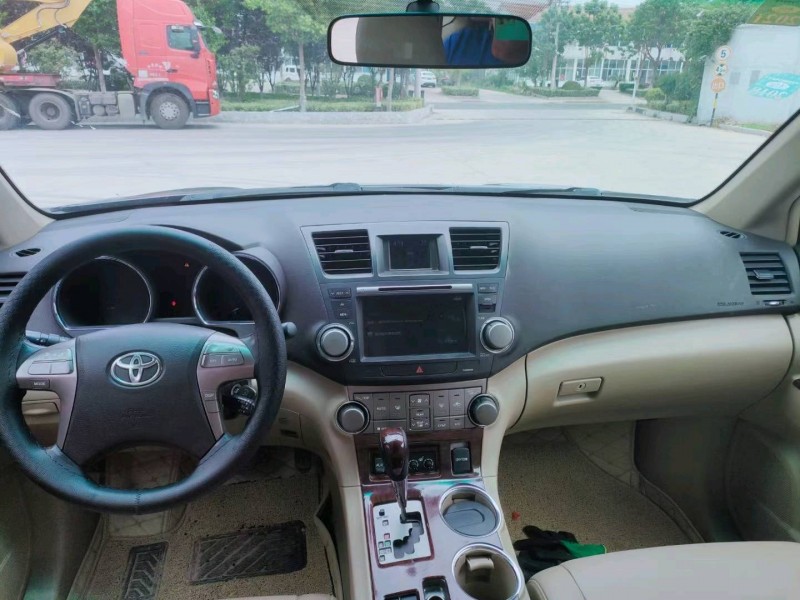 徐州12年丰田汉兰达4