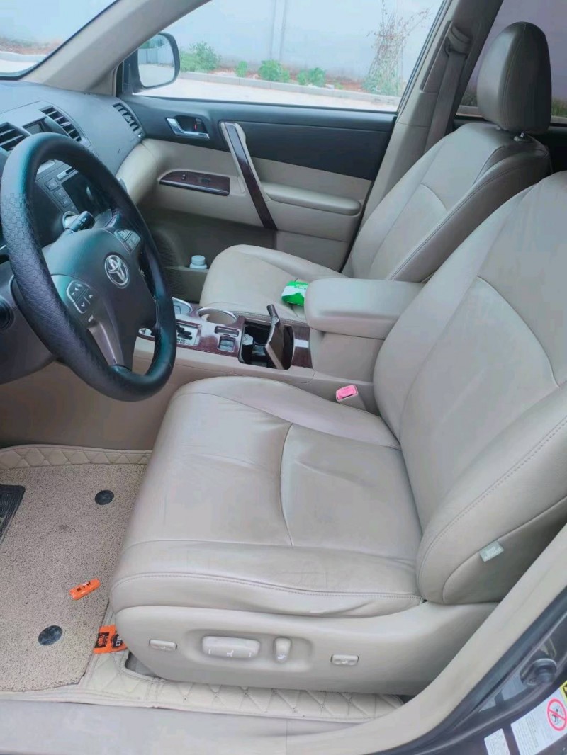 徐州12年丰田汉兰达6