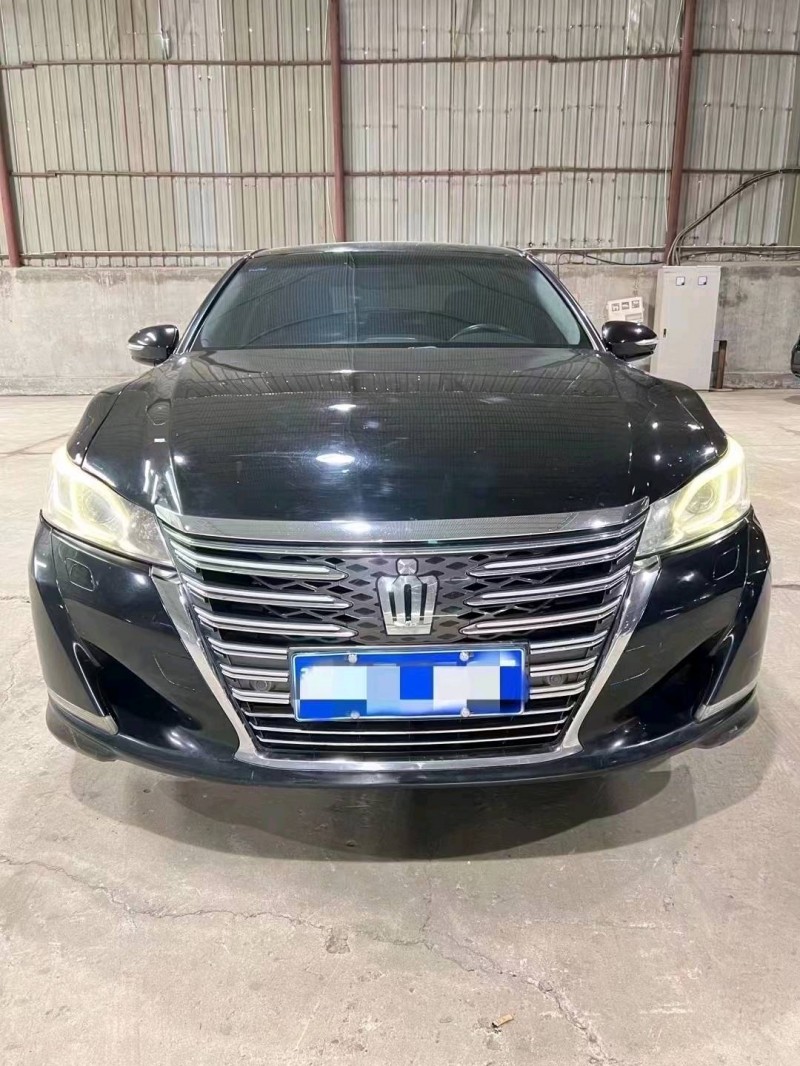 保定15年丰田皇冠1