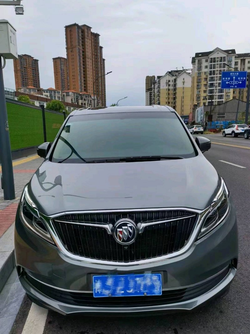 北京17年别克GL81