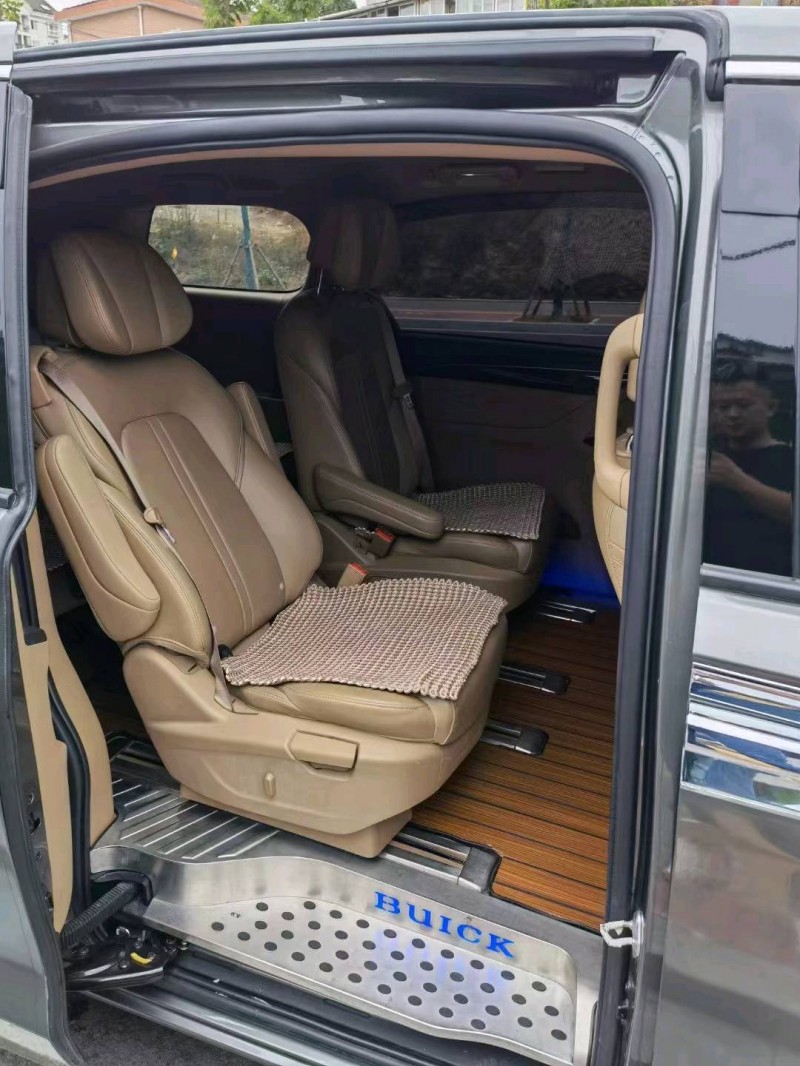 北京17年别克GL87