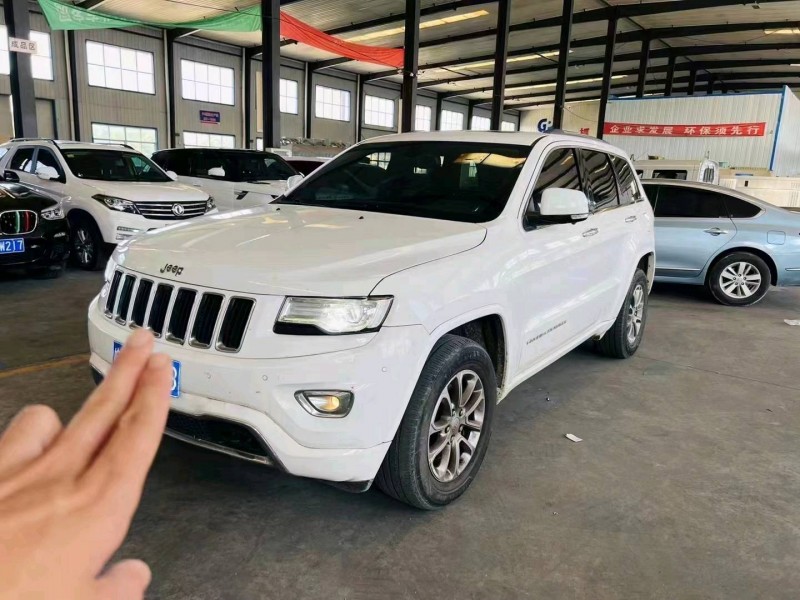 棗莊17年Jeep大切諾基4