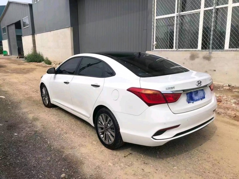 保定19年现代名图1