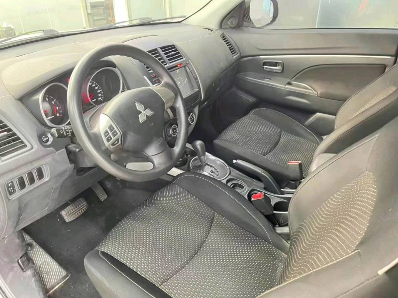 济宁14年三菱劲炫4