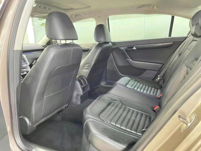 济宁14年大众迈腾4