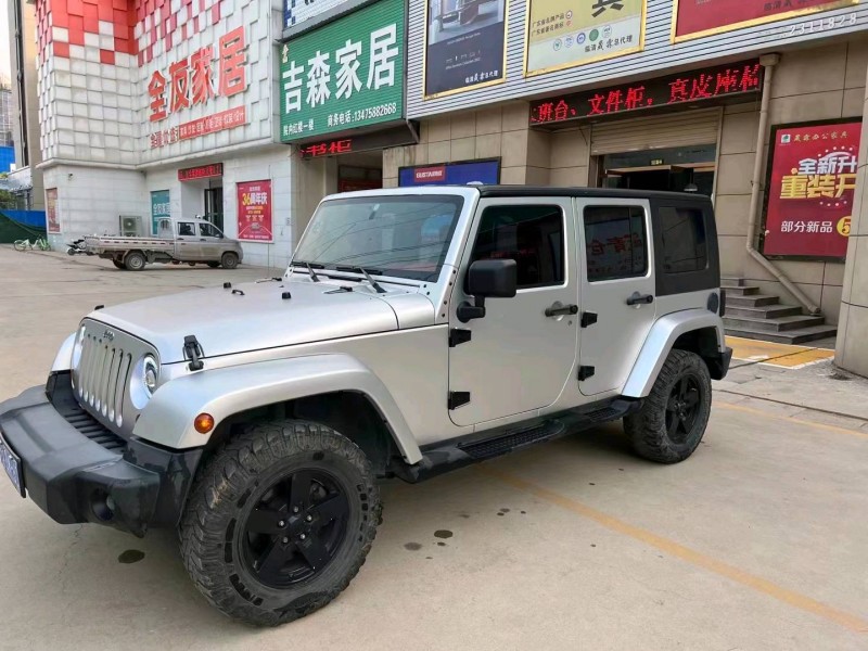 東營10年Jeep牧馬人8