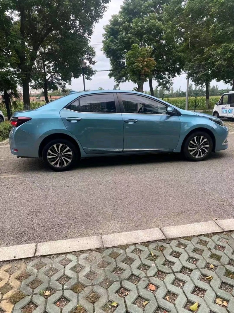 徐州17年丰田卡罗拉8